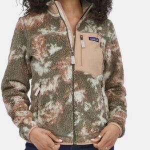 Patagonia Women’s Classic Retro-X Fleece Jacket snow pine garden green small